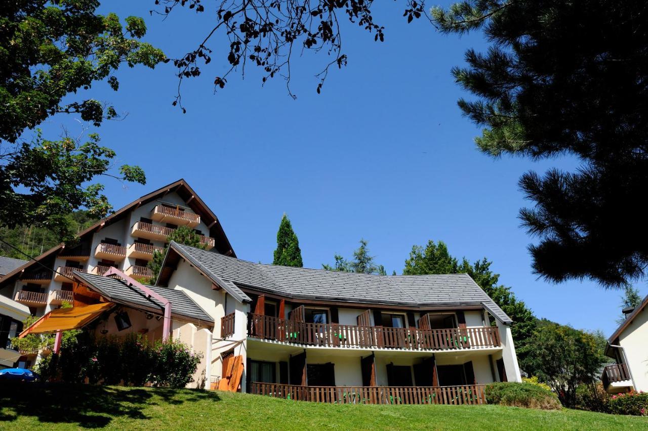 Village Club Les Hyvans Шорж Екстериор снимка