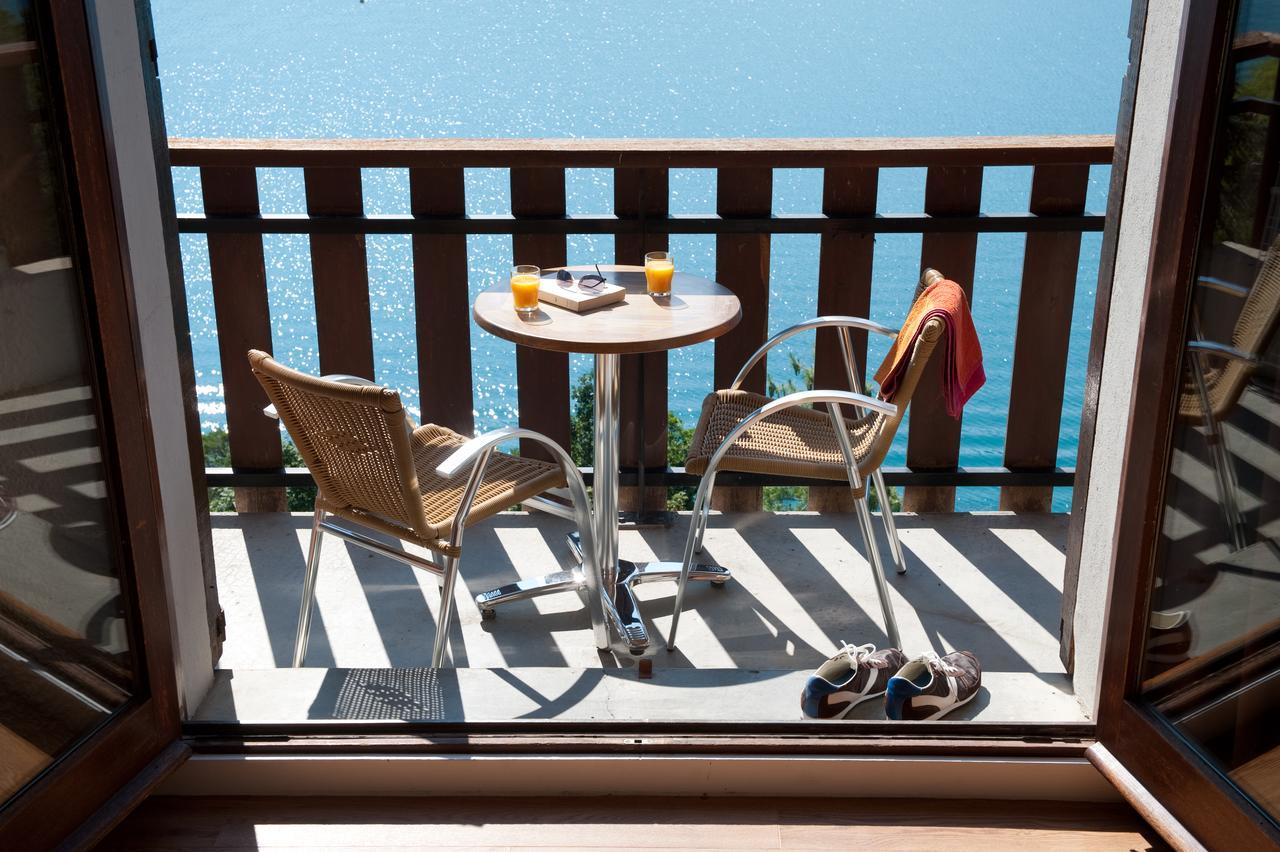 Village Club Les Hyvans Шорж Екстериор снимка
