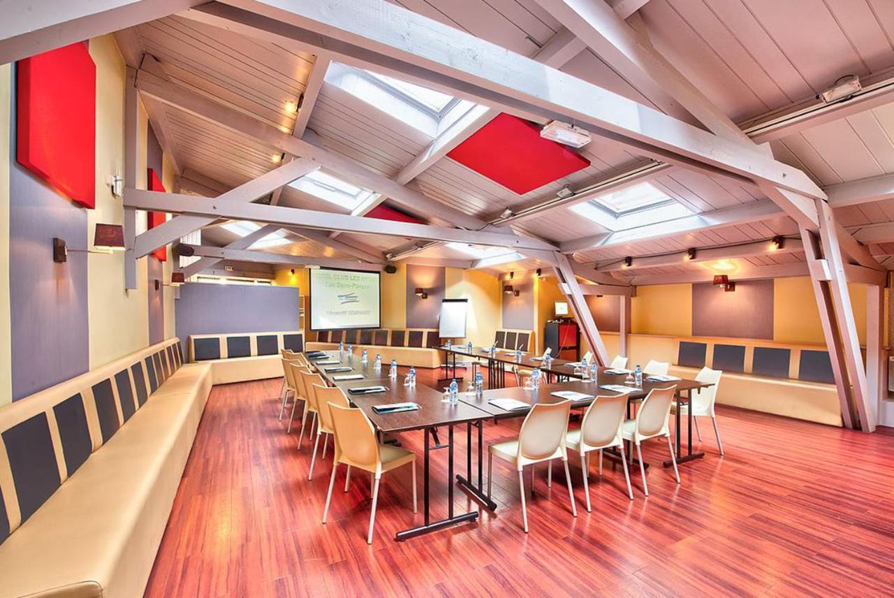 Village Club Les Hyvans Шорж Екстериор снимка