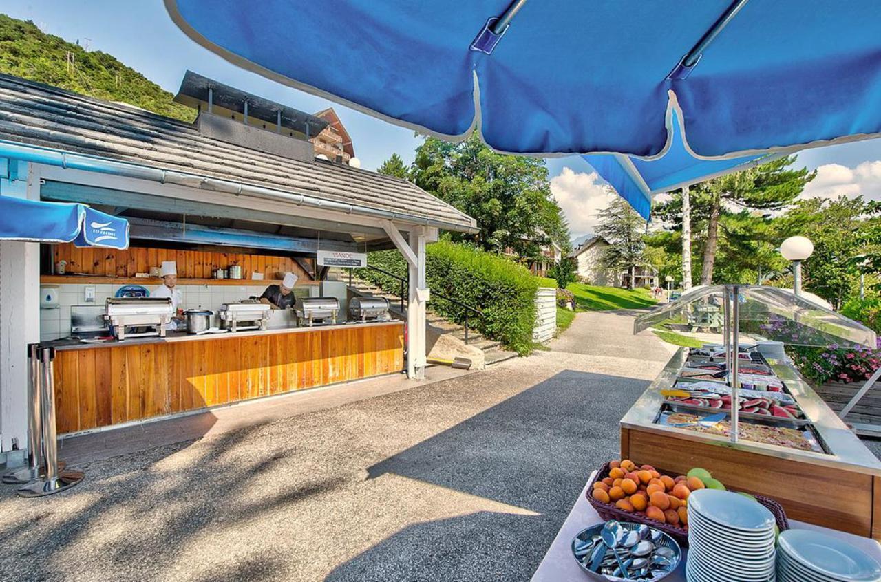 Village Club Les Hyvans Шорж Екстериор снимка
